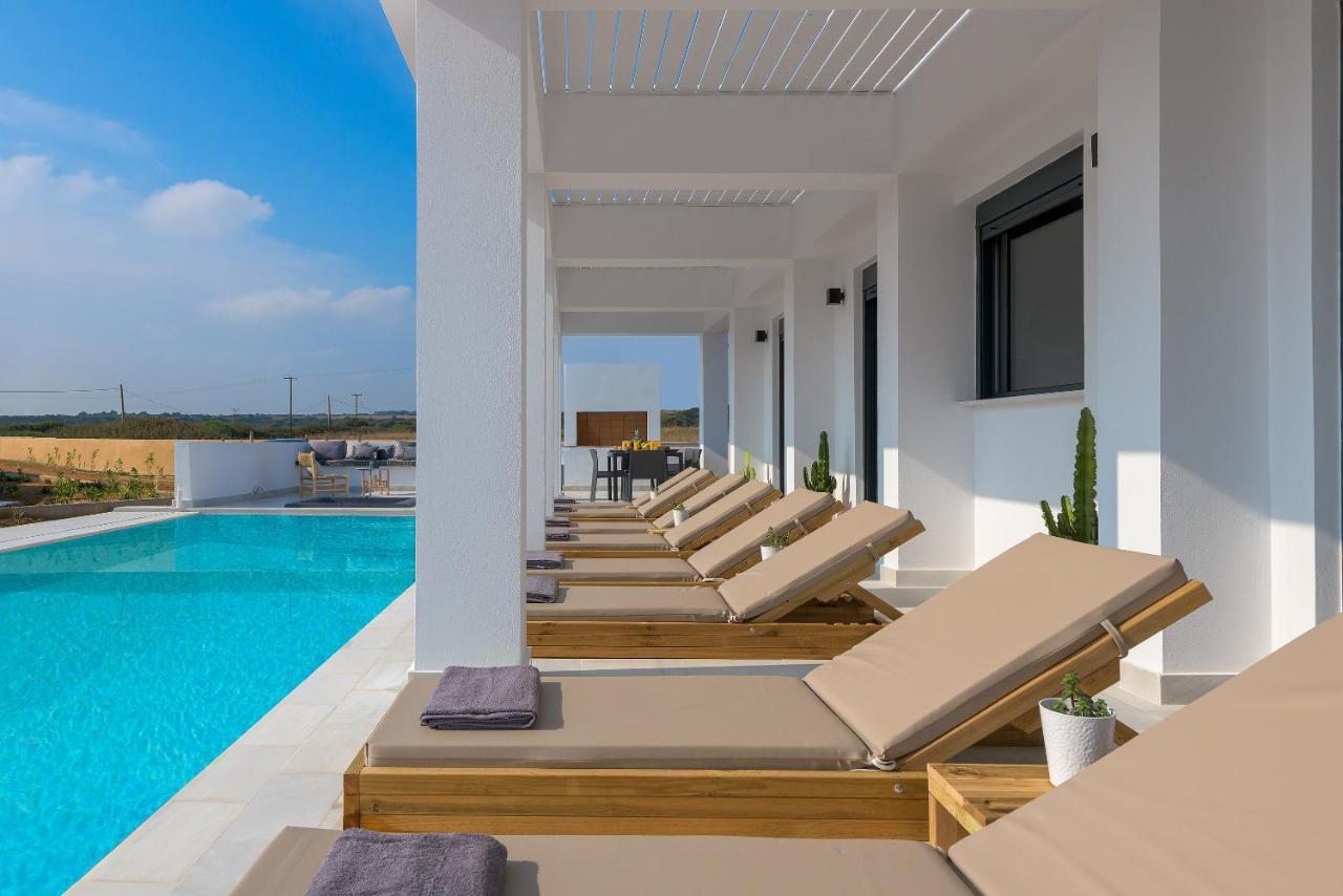 Seawater Villa Lakhania Bagian luar foto